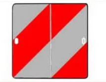 Zlevněny Tabule reflexní ?erveno bílá vystra?ná parkovací, (285x285x1 mm), sklápěcí, levá, plastovy ráme?ek, reflexní t?ída 3